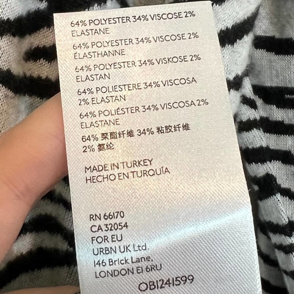 Maeve by Anthropologie Maeve Taylor Zebra-Striped Pullover Size Medium - Picture 8 of 8